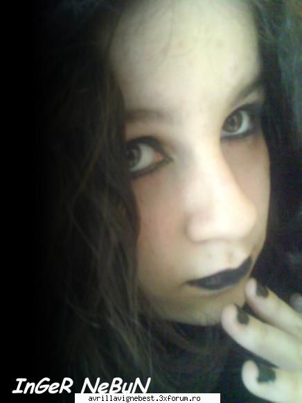 PhOtO wItH mE - I'm N0t PeRf3cT - PiCkS wItH Us