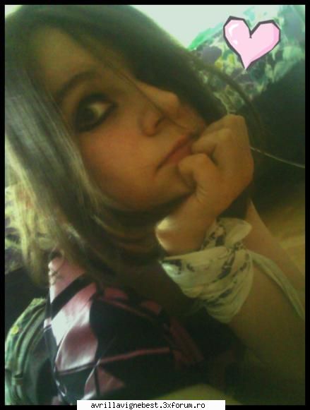 PhOtO wItH mE - I'm N0t PeRf3cT - PiCkS wItH Us