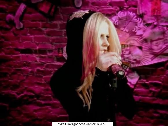 Poze cu Avril cand canta - didisor96 - PiCkS