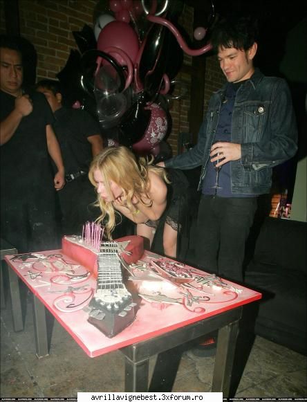 avril & deryck - mag_483 - PiCkS