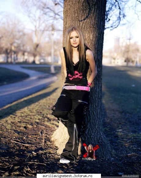 cele mai tari poze cu avril punk - puneti fiecare cate poze vreti cu avril punk .Pun - PuNk