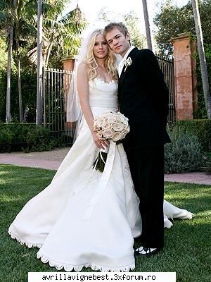 ce frumosi sunt :nod:  :nod:  :nebun: poze cool cu avril si deryck whibley