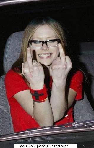 poze funny cu avril